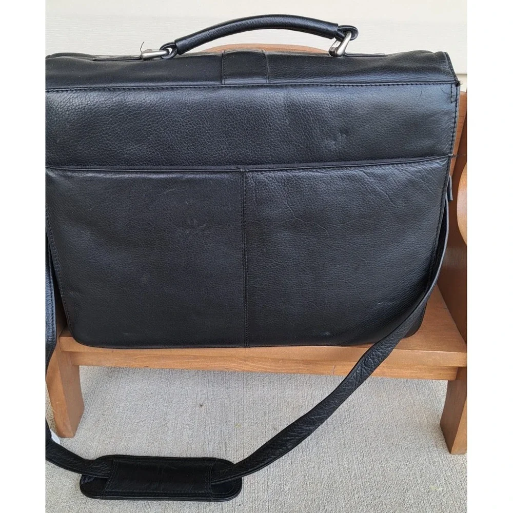 Wilsons Leather Pelle Studio Black Leather Briefcase Messenger Bag Work Laptop